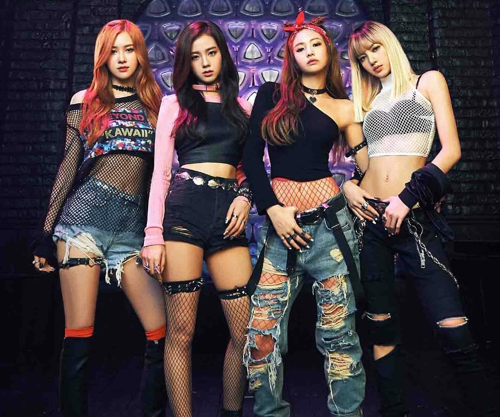 Lisa confirma que BLACKPINK prepara retorno com turnê e músicas inéditas