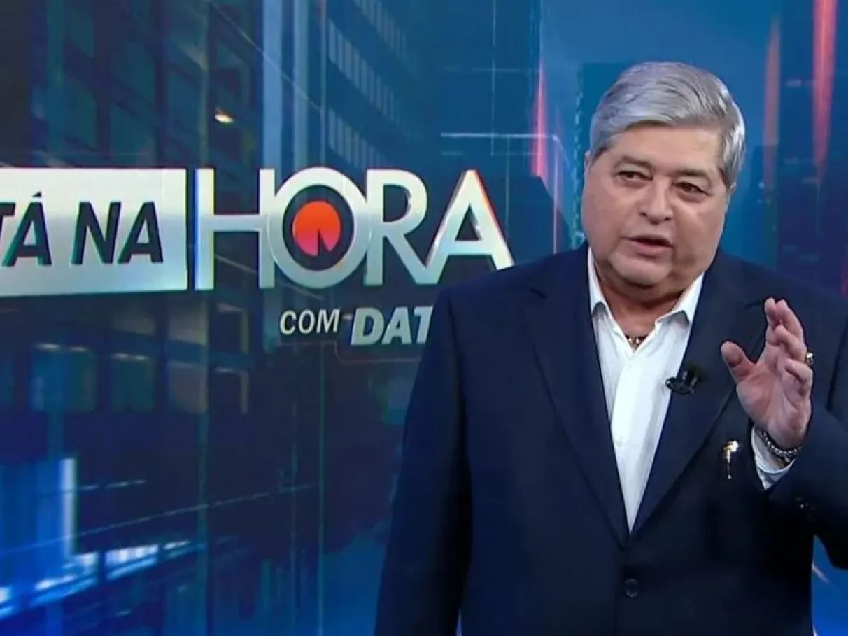 Datena se emociona e adota tom de despedida no SBT: “Até quando Deus quiser”