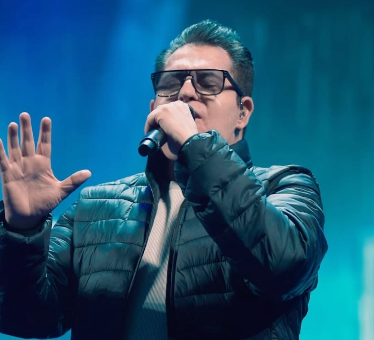 Marrone passa por cirurgia após acidente em show