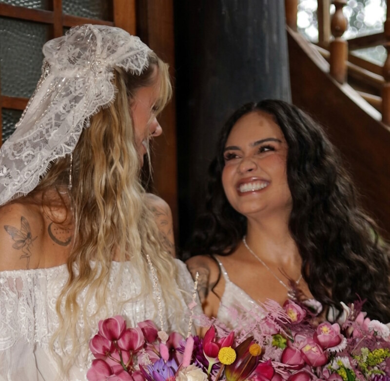 Marcela Mc Gowan e Luiza Martins se casam em festa de 12 horas
